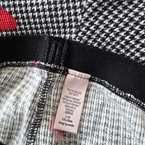 Victoria's Secret Black and Red Heart Pajama Set - Picture 5 of 9